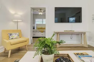 Image of Cute 2BR Historic Bungalow located downtown