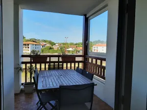 Image of Appartement avec terrasses ensoleillées et parking à Ciboure - FR-1-239-651