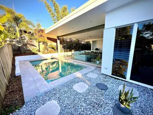 Image of 3 Minute Walk: cafes, brewery, park, beach, pool, a\/c, pets. Moffat Beach House