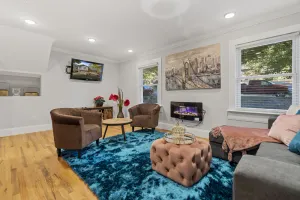 Image of Luxury retreat house in Charlotte.