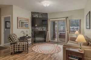 Image of Girdwood Condo · 2 Bedroom Condo w\/Hottub! In the Heart of Girdwood