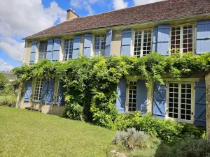 Image of House with character:  fenced garden, ideal for familly