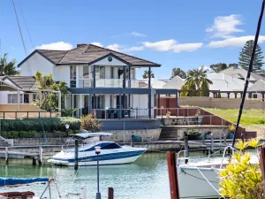 Image of This house is a 2 bedroom(s), 2 bathrooms, located in Halls Head, WA.