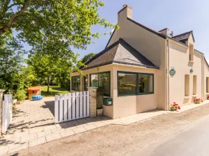 Image of Family-Friendly Cottage Near Brière Park with Garden, Terrace, and Kids' Play Area