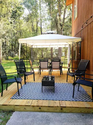Image of Lucky Lodge: 3Bd\/2Bth Home Away from Home Sleeps8!