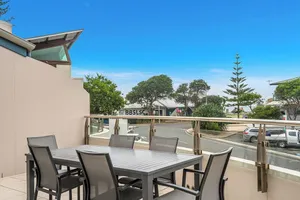 Image of Byron Bay Accom - Pipis Apartment 2 - 2/2 Fletcher