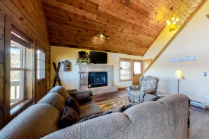 Image of Secluded Mountain Escape W\/ Private Hot Tub, Full Kitchen, free WiFi, & More