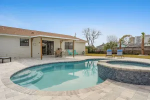 Image of Luxurious & Comfy - Private Pool & Spa - Golf Cart