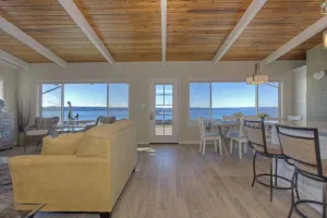 Image of Beach House Retreat - right on the beach!!!