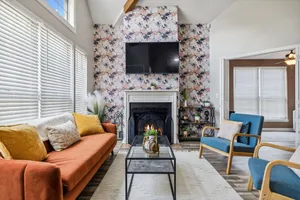 Image of Modern Loft\/ Minutes from the Airport- Full remodel on bathrooms and Kitchen