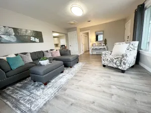 Image of *Gorgeous Hideout, Close to everything, 3 bedrooms, fully remodeled!*