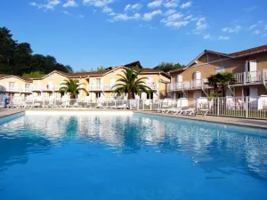Image of T3 en duplex avec grande piscine