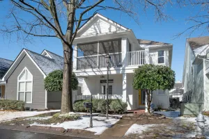 Image of Relax in a Spacious 3 Bedroom + Office- Mud Island\/Downtown