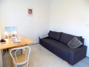 Image of Royan - APPARTEMENT - rez-de-jardin - MARCHE à DEUX PAS PLAGE à 600m