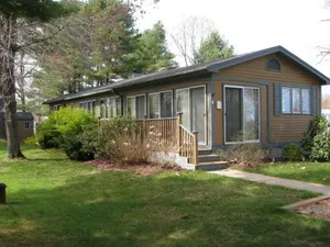 Image of Cozy cottage close to beach and area attractions.  Fall Specials!