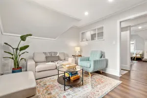 Image of Cozy Apartment Close to Downtown