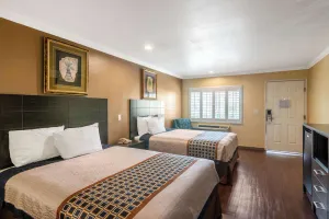 Image of Rodeway Inn Artesia Cerritos