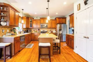 Image of Beautiful and Spacious home w\/Outdoor Kitchen