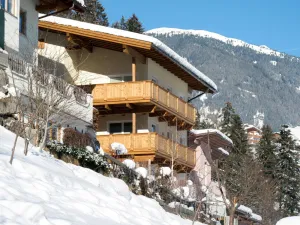 Image of Beautiful apartment for 7 guests with WIFI, TV, balcony and parking