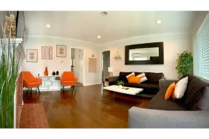 Image of Bright 2 Bedroom Cozy HOUSE! Pasadena\/Alhambra Prime Location! Dogs OK!