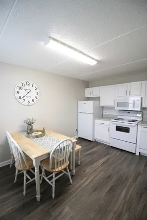 Image of Gulfport 2 Br Apt + Pool + Wifi + close to airport