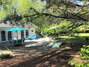 Image of Peaceful Cottage Retreat near Shawnee National Forest