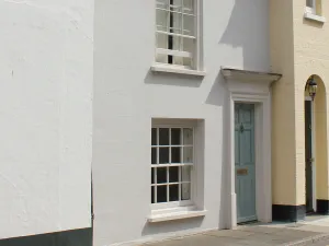 Image of A great base for seaside enthusiasts.