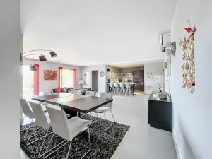 Image of Elegant Design Apt With Balcony And Pool