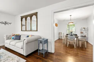 Image of Magnolia on Main · Charming Farmhouse on Main St! WIFI + Dogs OK