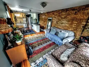 Image of Beautiful Bohemian - King Bed - Private Parking - 30 Night Minimum