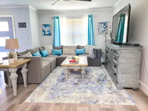 Image of Near White Rock Lake and Arboretum, Relax and Clean 5 Bedrooms