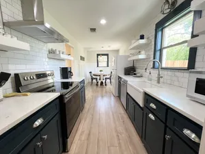 Image of Cheerful 3 Bedroom Old Town Keller Home