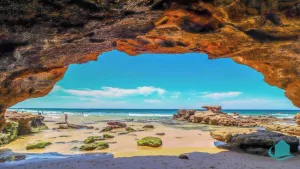 Image of Waves at Caves