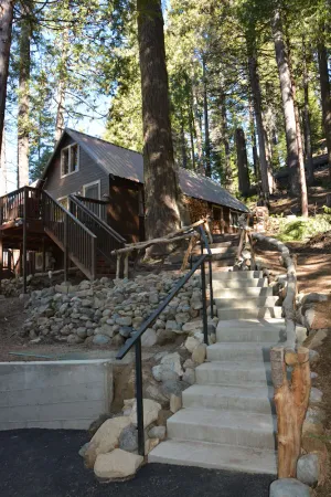 Image of Quaint Mountain Cabin at the entrance to Yosemite National Park