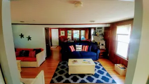 Image of Middle of the strip! Lake Escape Cottage, Sleeps 10, Private Lane with Lake View
