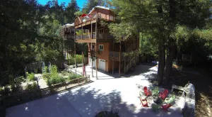 Image of Racer Five ~ Fantastic Family Home Close to Town, River and Wineries