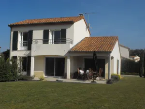 Image of Modern Villa,large garden,next to heated pool\/tennis. Golfcourse 5mins drive.