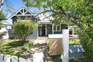 Image of Fully equipped, centrally located and close to Armidale Hospital