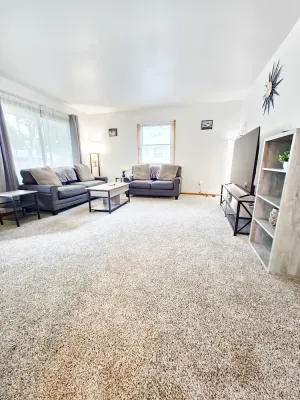 Image of ENTIRE HOME!-3 Bedroom Home in the Heart of Oshkosh