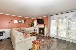 Image of Peaceful Spa Villa Getaway - Hot Tub - 3 minutes to Mohegan Sun Casino