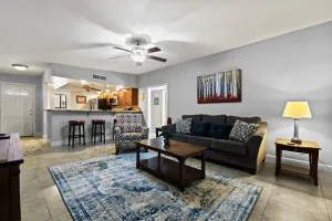 Image of Stylish, quiet 2-bedroom in Central Phoenix   GCU