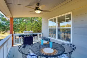 Image of 14-acre Property w\/ On-site Fishing: Texas Escape