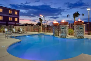 Image of Outdoor Pool | Close to Tucson Airport