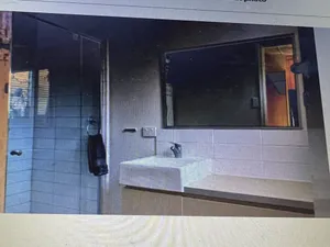 Image of 🐶🐶 PET FRIENDLY : 2 Bedroom Ground level. Private. Trams .Park. Netflix.Pet ok