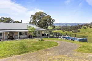 Image of 130 acres of spectacular views