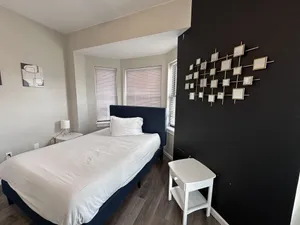 Image of A203 · A-Town’s Finest Modern apt - Free parking
