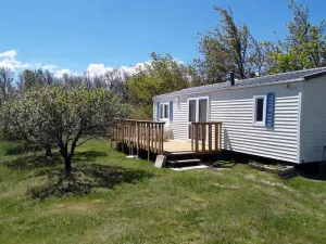 Image of Mobil Home à la Campagne à Proximité du Mont Ventoux