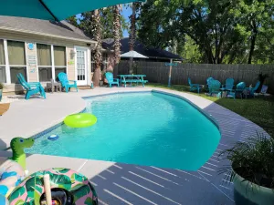 Image of Beautiful Warm Beach House Retreat, King bed, fireplace and Pool
