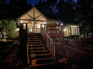 Image of Relax & Recharge @ Cottonwood Cabin-Lookout Mountain\/Mentone Brow-front Retreat