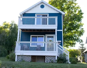 Image of Cozy house with lake view near Marquette